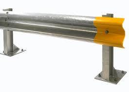Pedestrian friendly armco barrier