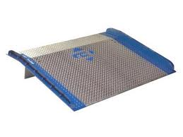 dock board for vehicle loading bay