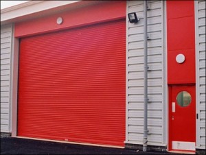 roller shutter (red)